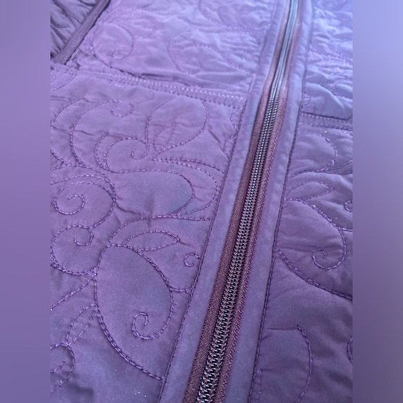 Women's Woolrich Dark Wineberry Color Vest Womens Size M - Picture 12 of 14